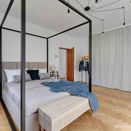 Nadmorski Apartament Z Tarasem Nad Bulwarem Гдиня Екстер'єр фото