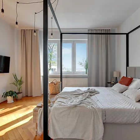 Nadmorski Apartament Z Tarasem Nad Bulwarem Гдиня Екстер'єр фото